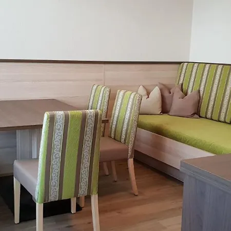 Haus Fridolin Апартаменти *