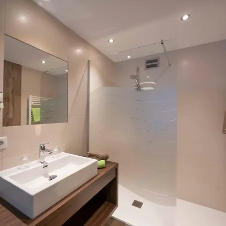 Апартаменти Haus Fridolin Зельден