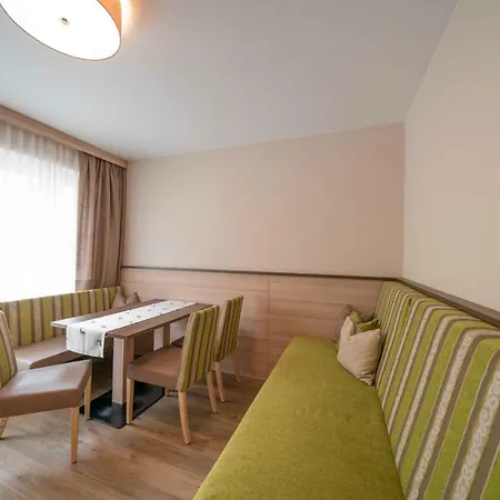 Haus Fridolin Appartamento